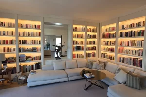 Σύνθεση βιβλιοθήκης κατοικία στο Κολωνάκι